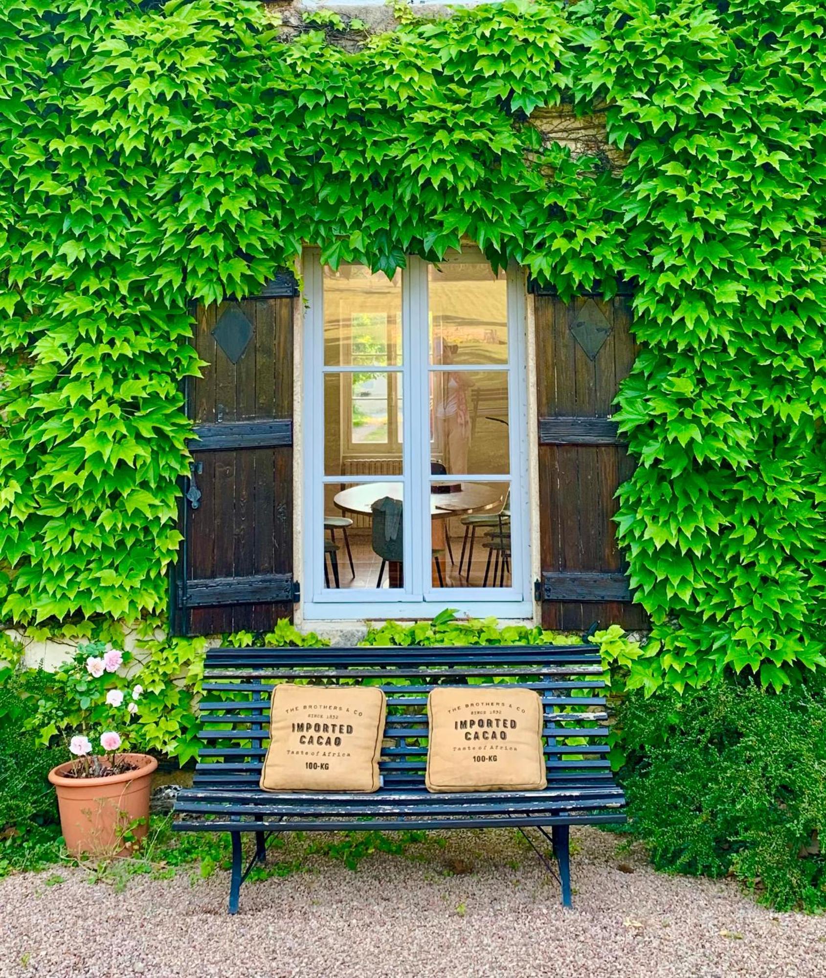 Hotel Les Charmes Jugy Exteriér fotografie